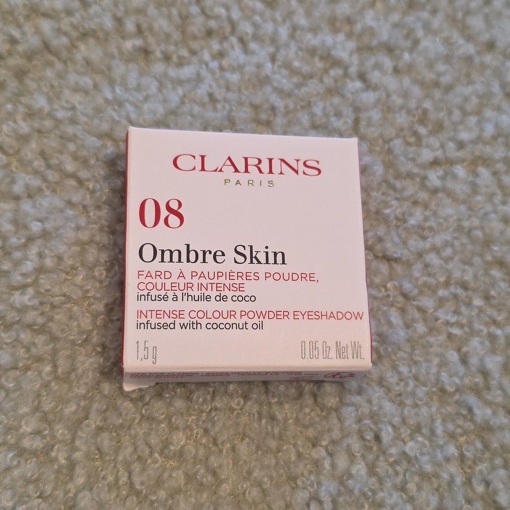 Clarins Ombre Skin Eyeshadow in Pearly Raisin (08)
